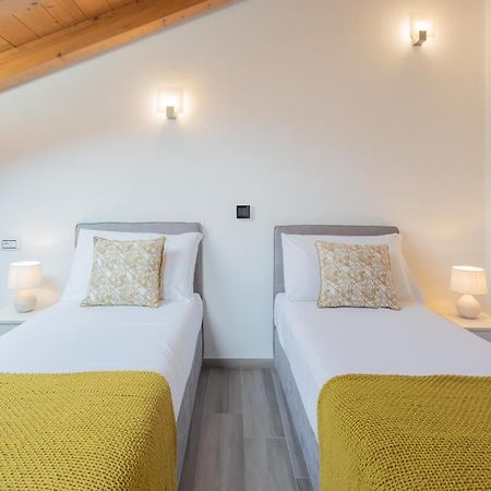 Dream Lake Apartments Lake View - Private Beach By Rent All Como Lezzeno Esterno foto