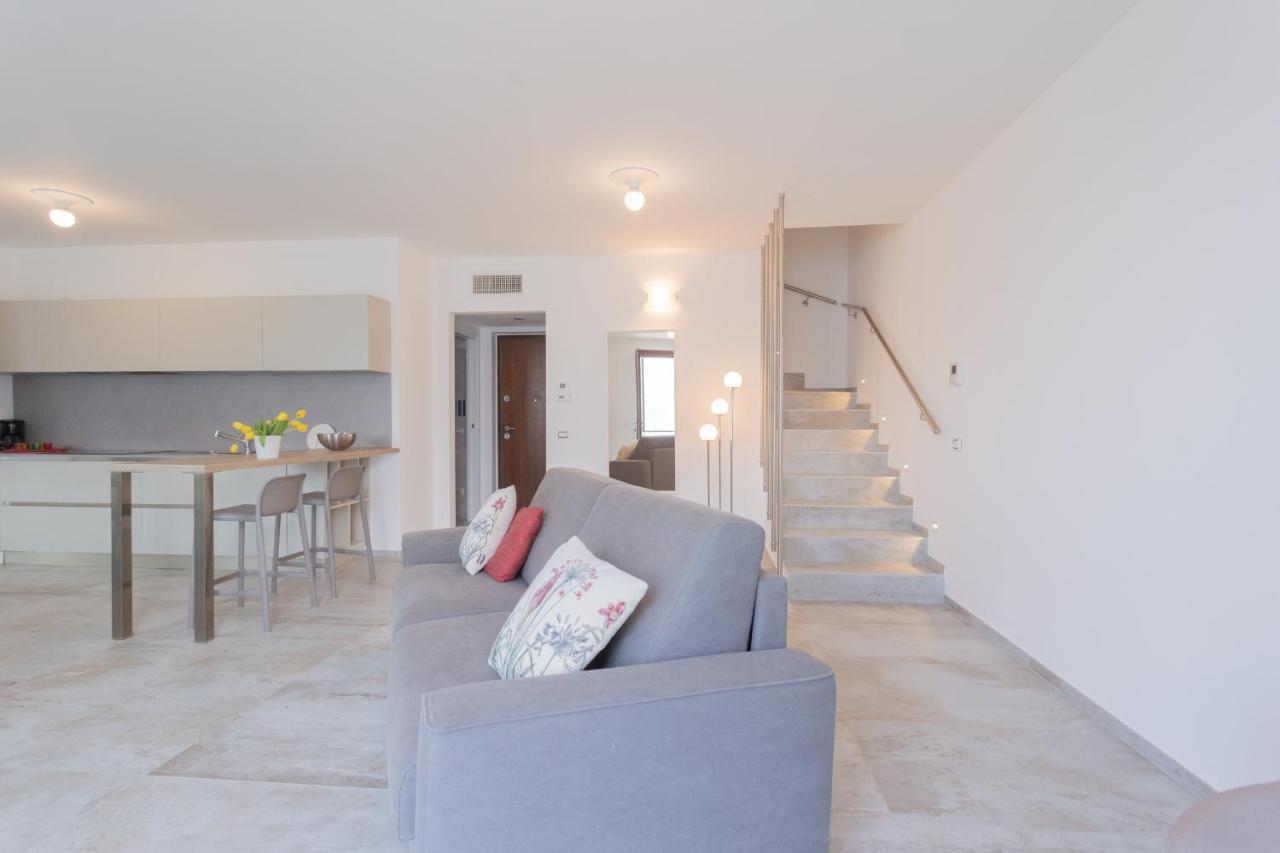 Dream Lake Apartments Lake View - Private Beach By Rent All Como Lezzeno Esterno foto